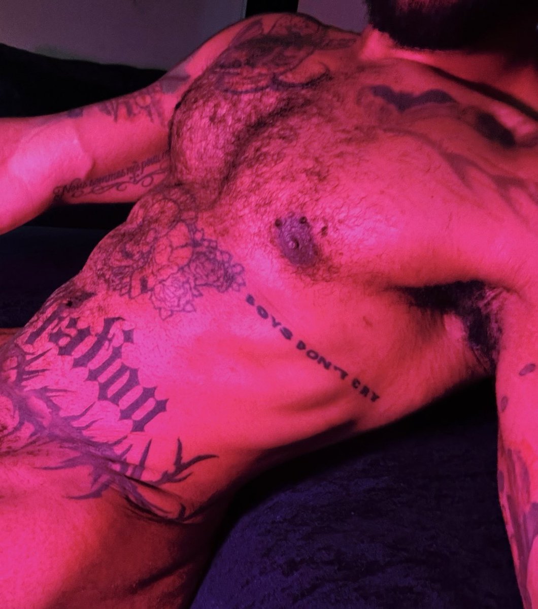 Cello/Phn (@cellowphane) on Twitter photo 