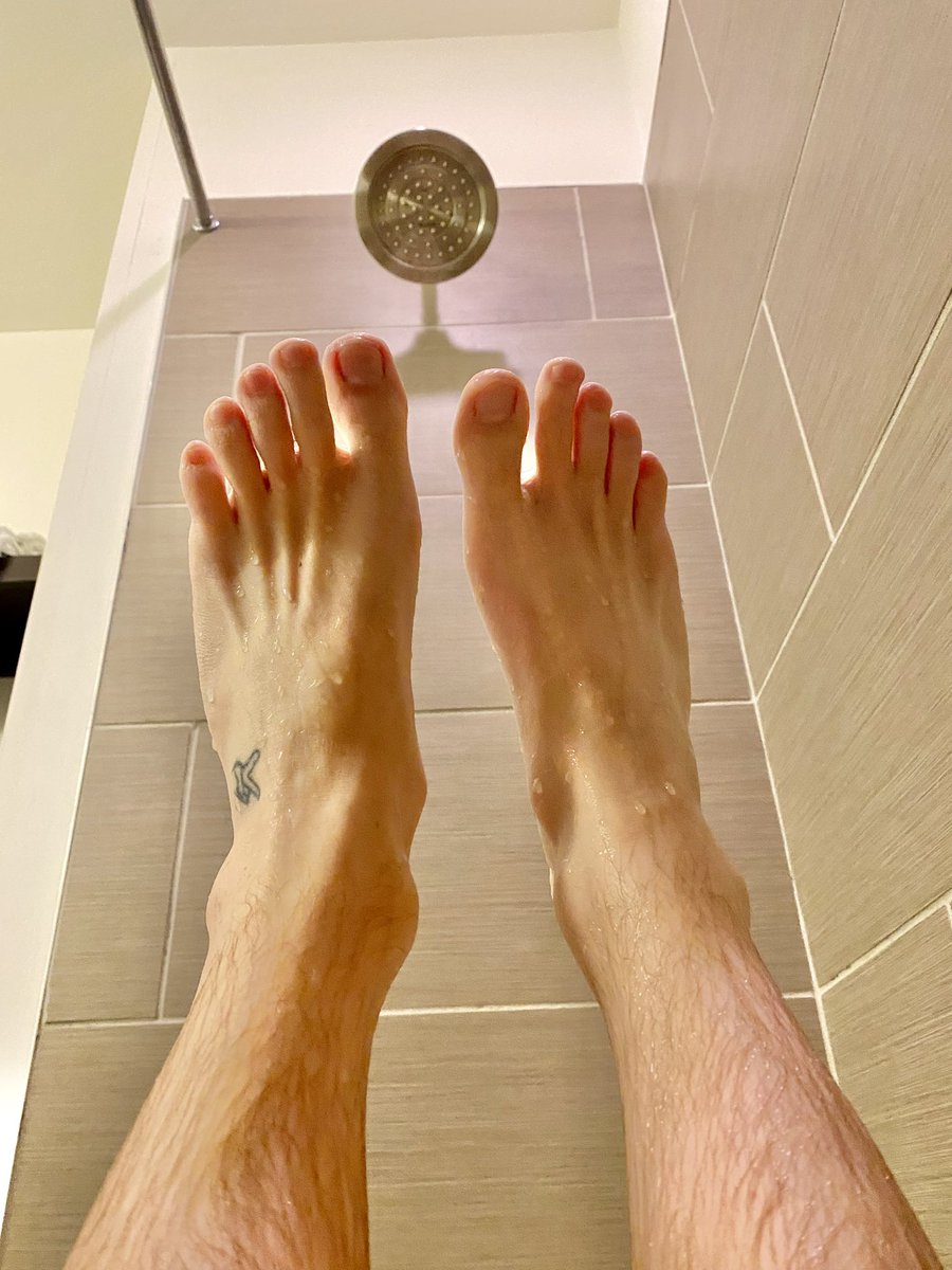 deejay_gray's tweet image. lil piggies