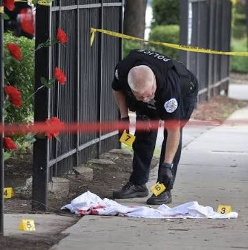 SaycheeseDGTL's tweet photo. 6 people from the Chicago gang  “079 Faceworld” have been charged with the 2019 m*rder of Chicago rapper Lil Mister &amp; 13 other murders. 🕊️

The RICO charge also hit them with Conspiracy, Drug Trafficking, Assault, Robbery &amp; Vehicular Hijacking https://t.co/nBGiWWN8Ng