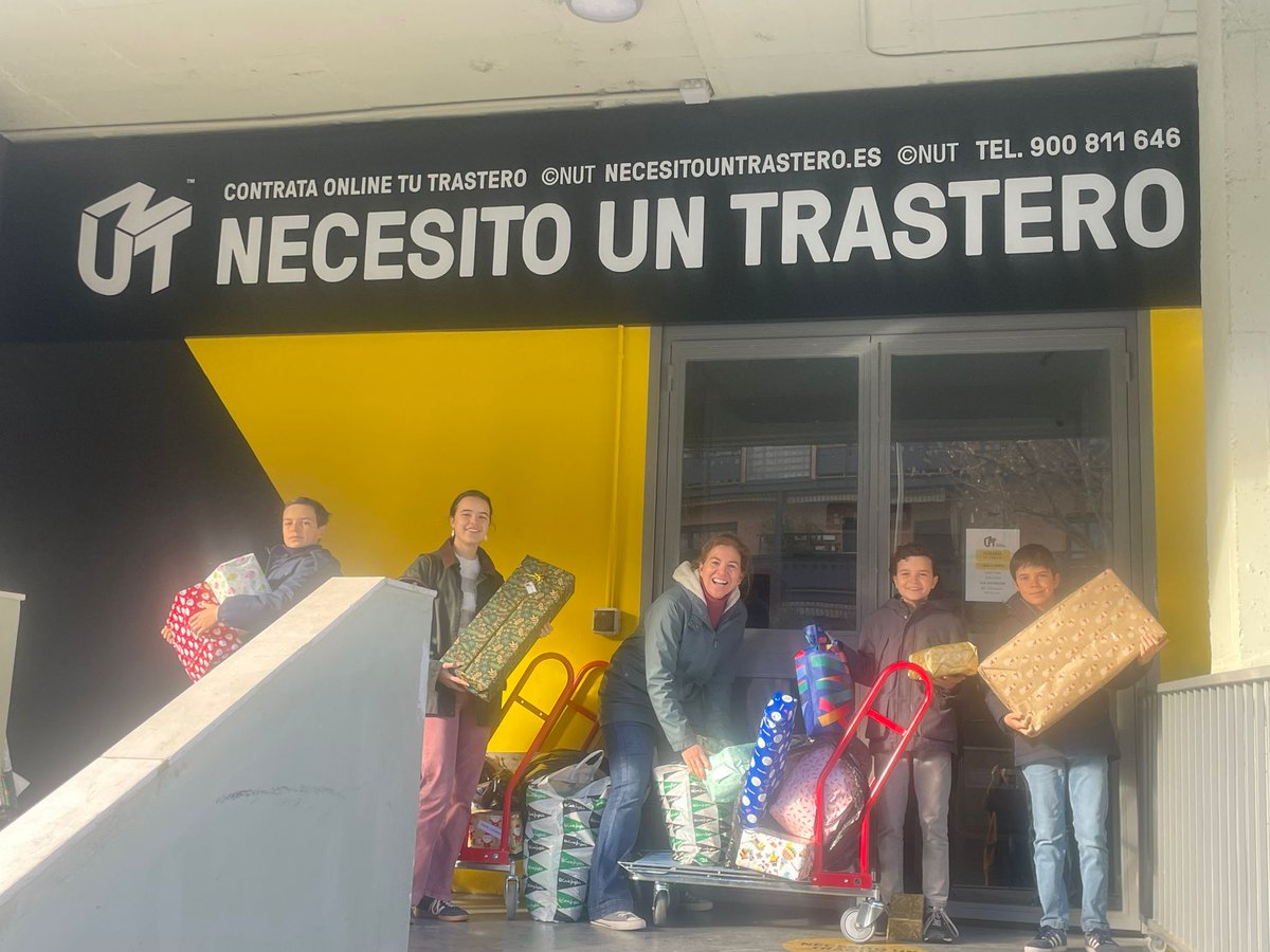 ¡Los Reyes Magos han llenado sus alforjas hasta el tope! Tanto es así que hemos tenido que buscar ¡almacenes secretos! Gracias a @Nut #Nut, hemos conseguido lo que queríamos sin que se note. ¡Todo bajo control y sin necesidad de pedir ayuda a Papá Noel! Gracias Nut!!