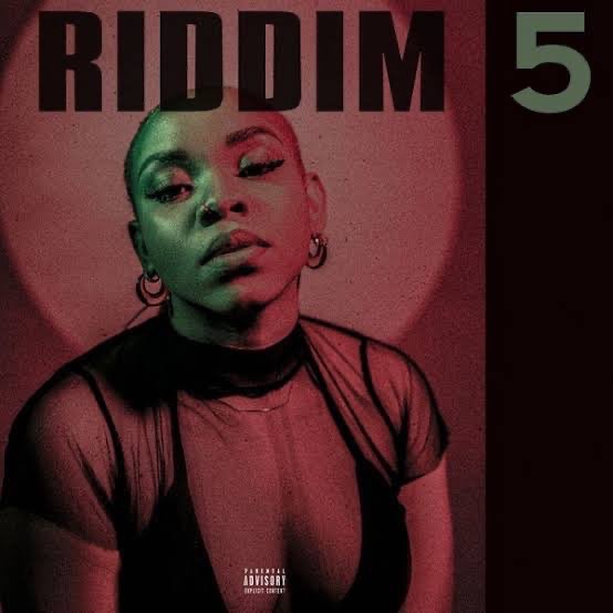 AlbumTalksHQ's tweet image. 🚨 Fave's "RIDDIM 5" has now crossed 100 MILLION streams on Boomplay 🔥 

— It's her 1ST project &amp;amp; the 2ND project from a female NG artist to hit the mark on the platform 👏🏽
