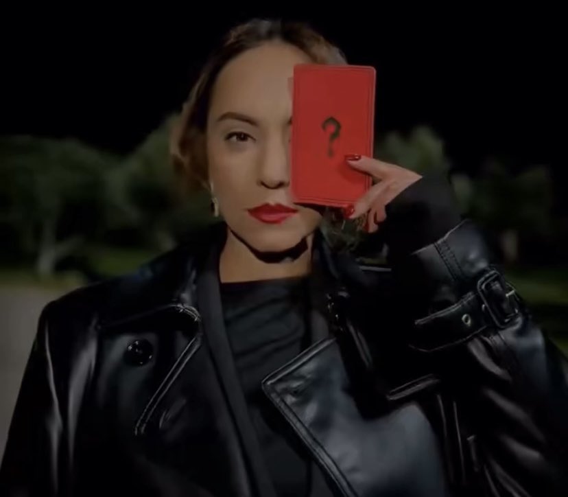 biz zaten dijital dizi olmalıydık şu havaya bak amk bekleyin geliyoruz

BenLeman DisneyPlusa