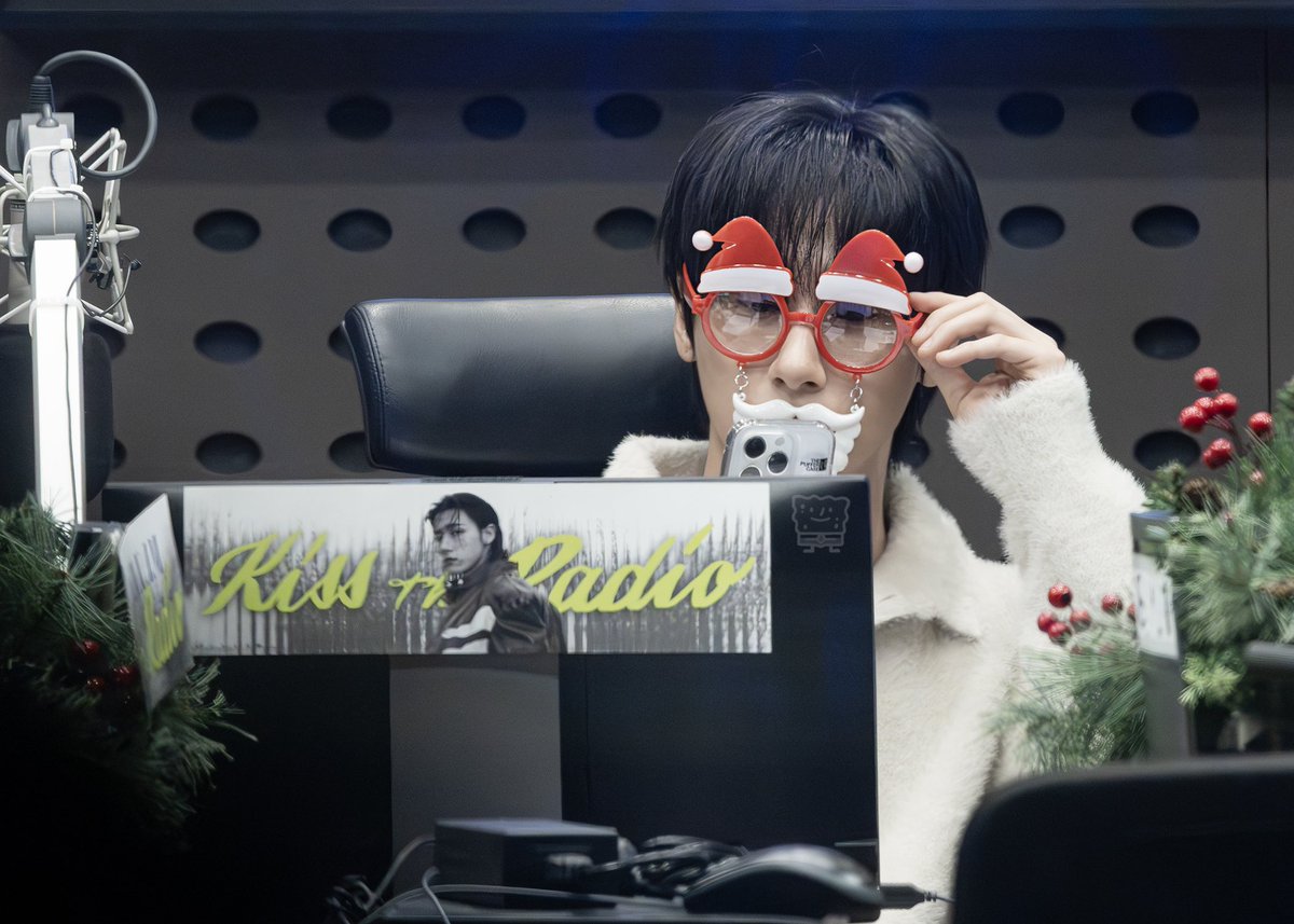 241224

작년 오늘
미리 메리 크리스마스🎄🎅🏻

#아이엠 #창균