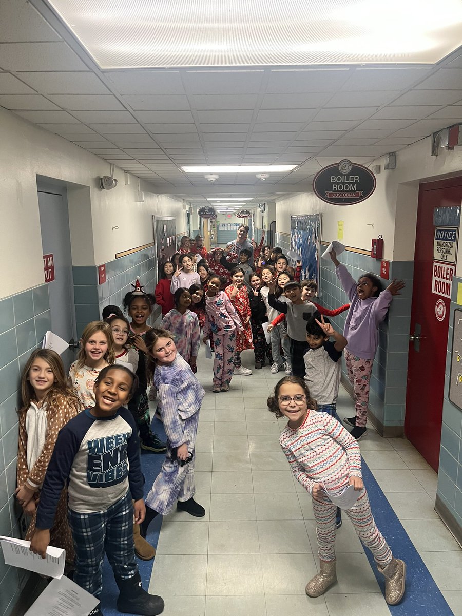 Maywood Middle School in East Renton Highlands, WA - Niche, image size:900x1200