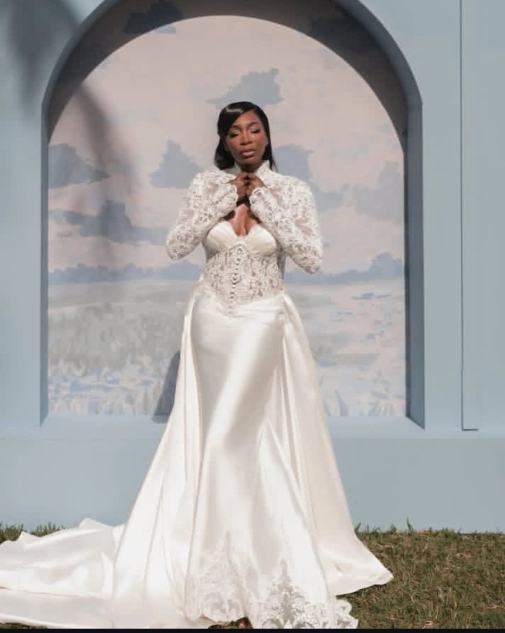 style_starss's tweet image. Venus Williams ties the knot with actor Andrea Preti in a five-day celebration in Palm Beach, Florida.
📸:Vogue/David Bastianoni
