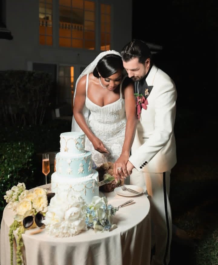 style_starss's tweet image. Venus Williams ties the knot with actor Andrea Preti in a five-day celebration in Palm Beach, Florida.
📸:Vogue/David Bastianoni