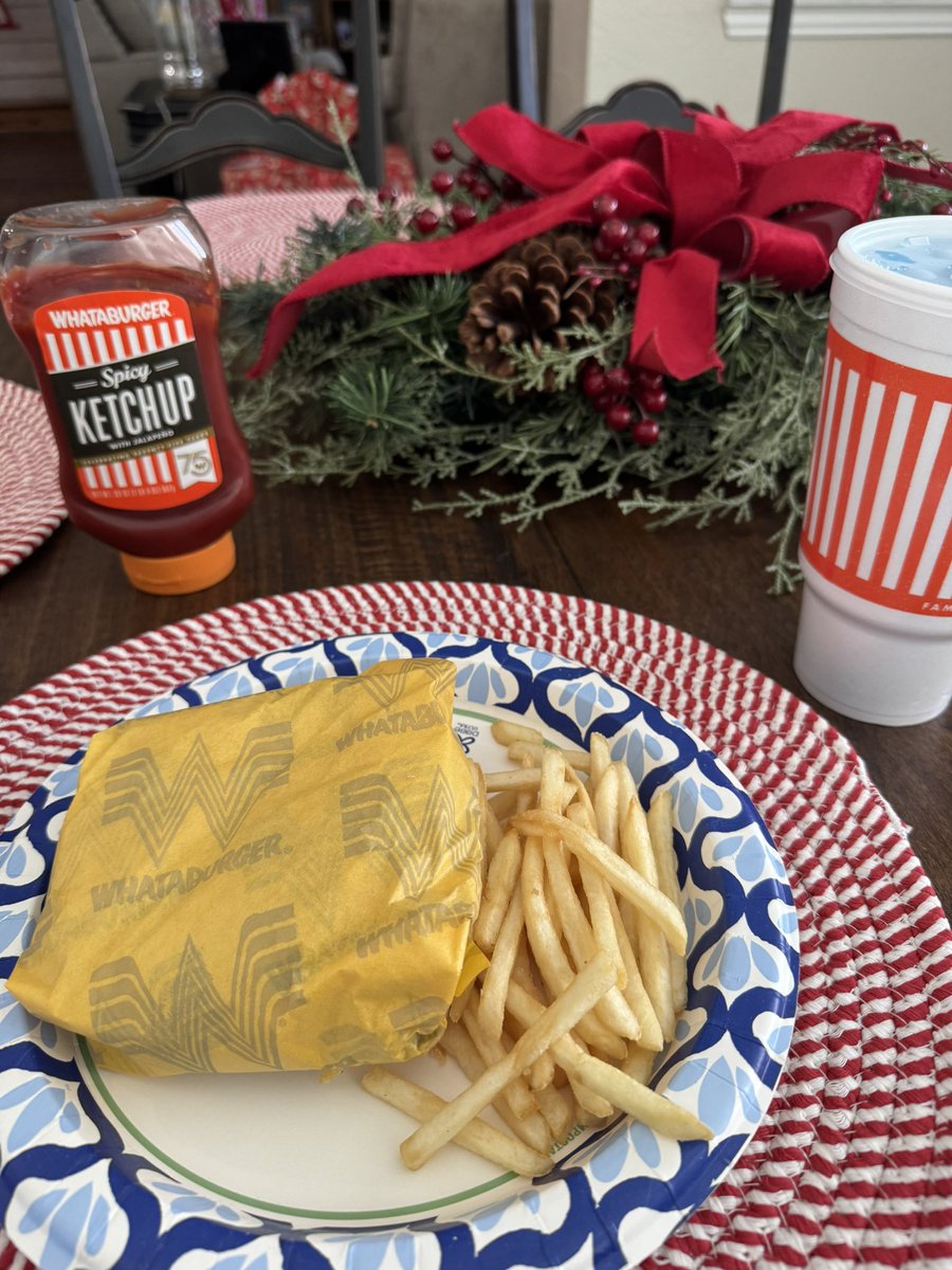 DallasMadeCraka's tweet photo. God bless Texas #ChugJug #WOULD https://t.co/UpGg8E3xa0
