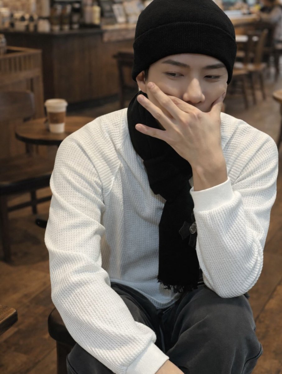 251224 훈스타그램

🎄🎅🏻🎁

#SEHUN #세훈 #吴世勋 #EXO #엑소 <a href="/weareoneEXO/">EXO</a>