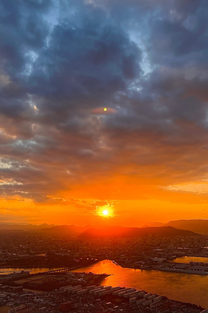 Kaeru_Photo623's tweet image. 屋島の上から見た高松市 - 4PM

#夕暮れ #スナップ #写真が好きな人と繋がりたい