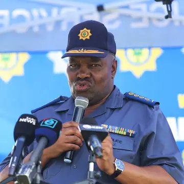 MediaZaban865's tweet photo. Police Min Prof Firoz Cachalia, accompanied by National Commissioner Gen Fannie Masemola, joined KZN Provincial Comm Lt-Gen Nhlanhla Mkhwanazi for the #FestiveSeasonOperations oversight visit in Durban and a road safety raid at Mariannhill toll plaza.

Credit: IOLNews
📷: Tumi Pakkies