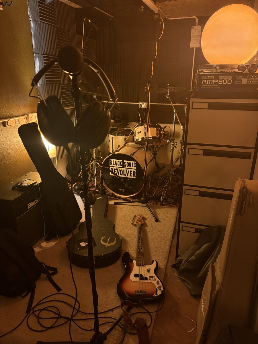 Black Sonic Revolver tweet media