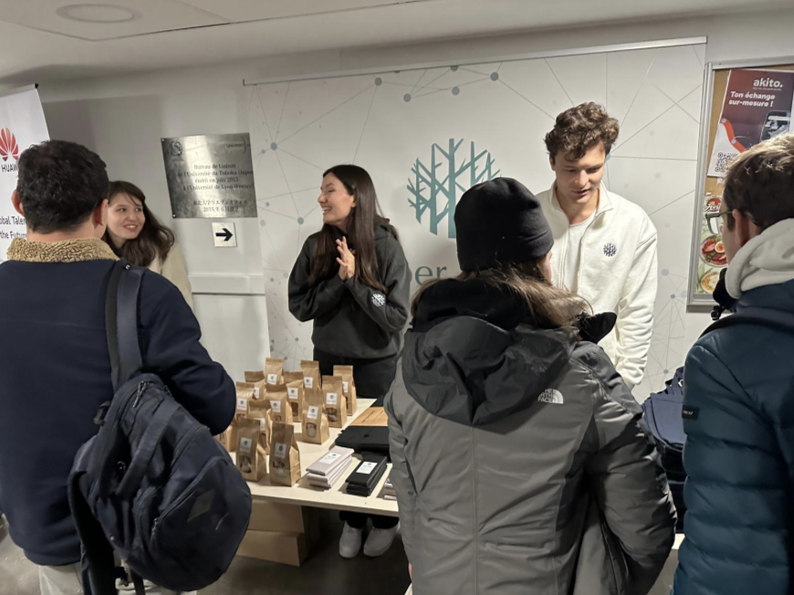 ICPCNews tweet media