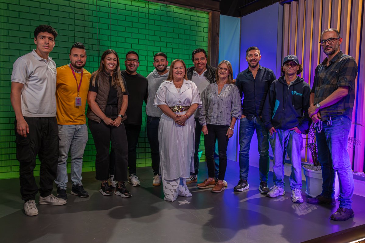AmandaJaimesM's tweet photo. Lo planeamos y lo hicimos.
Hoy rendimos cuentas a la ciudadanía, con cifras, hechos y la convicción de que la #TVPública se construye entre todos 💜📺
Pueden ver la rendición completa en el YouTube de @canaltelecafe . ▶️ https://t.co/392i6oF0fd