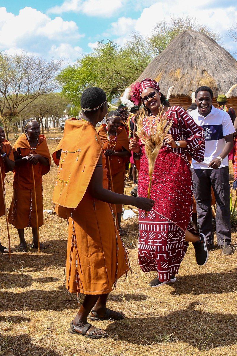 KCB Kenya tweet media