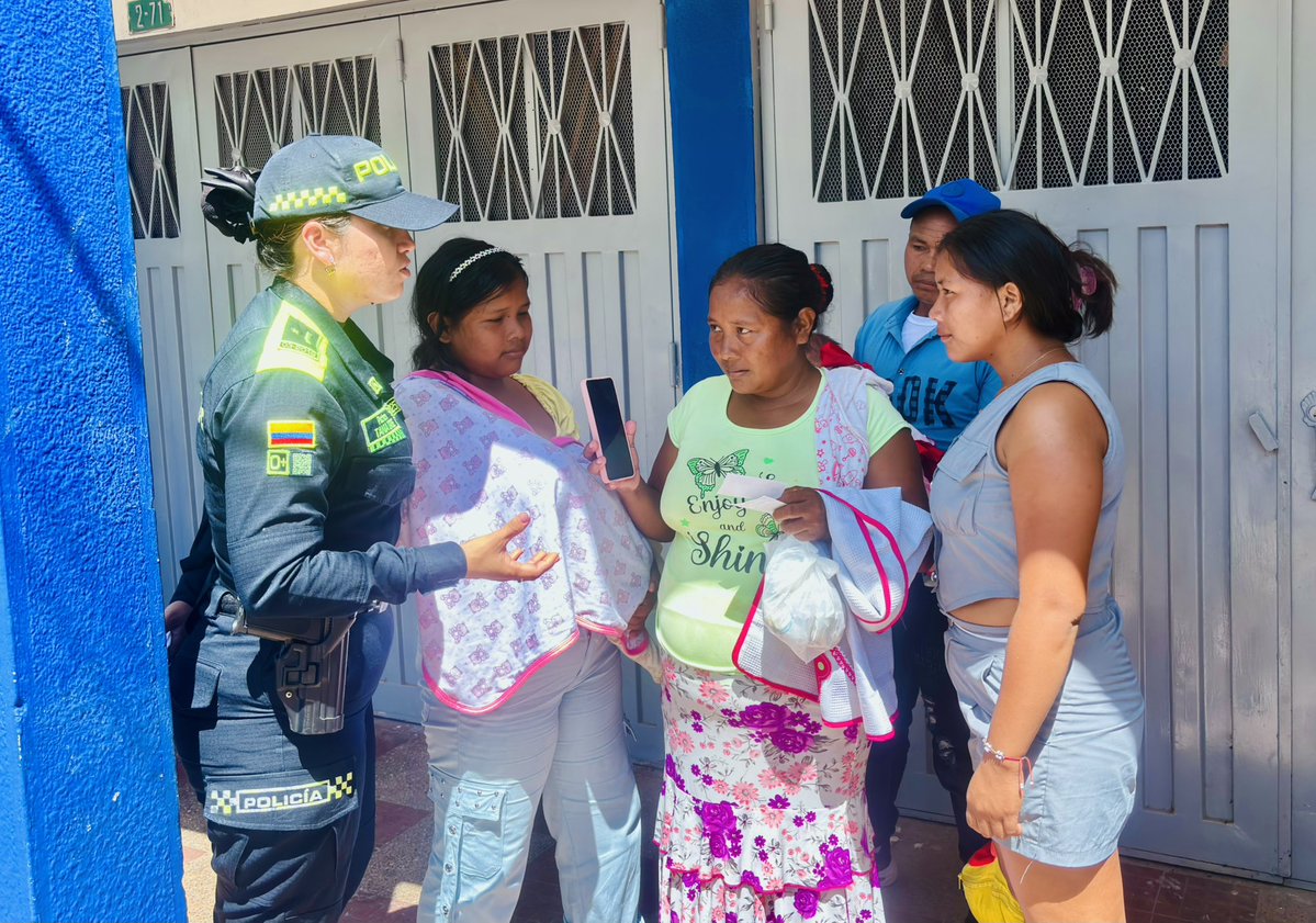 La Policía Nacional, desarrollo una campaña educativa orientada a la prevención del reclutamiento forzado, sensibilizando a la comunidad sobre la protección de los derechos de niños, niñas y adolescentes.
#SeguridadDignidadYDemocracia