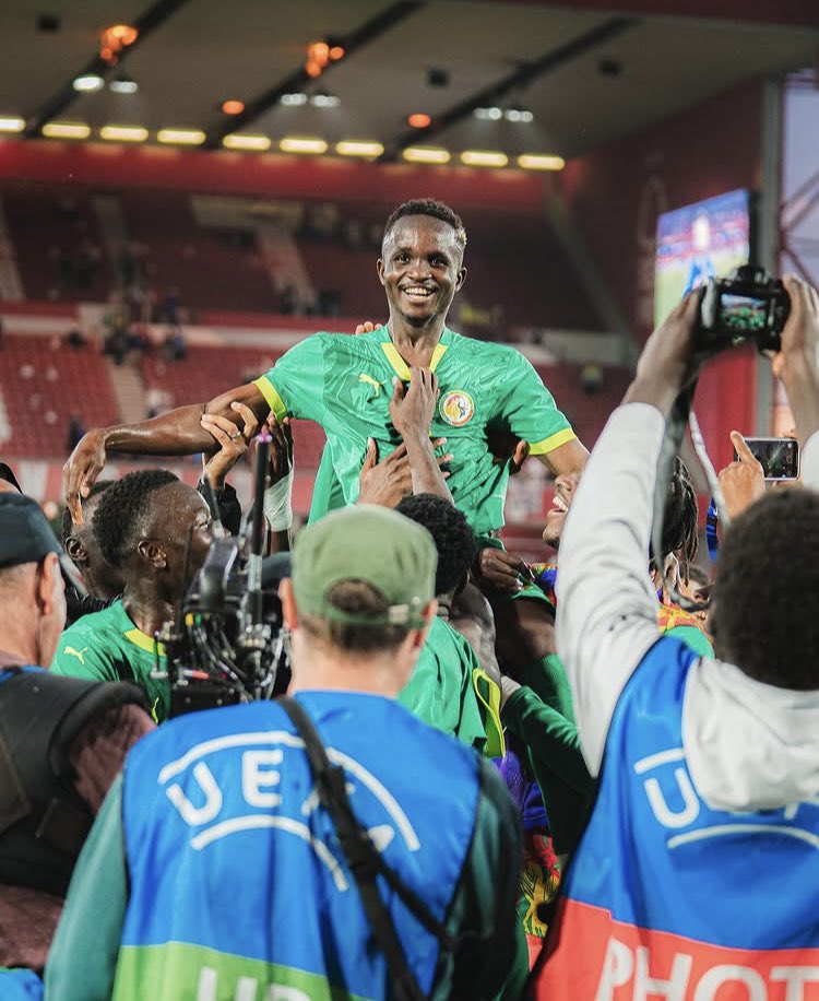 mrkingtaph's tweet image. Sabaly est tellement la relève de Sadio Mané il ne déçoit jamais