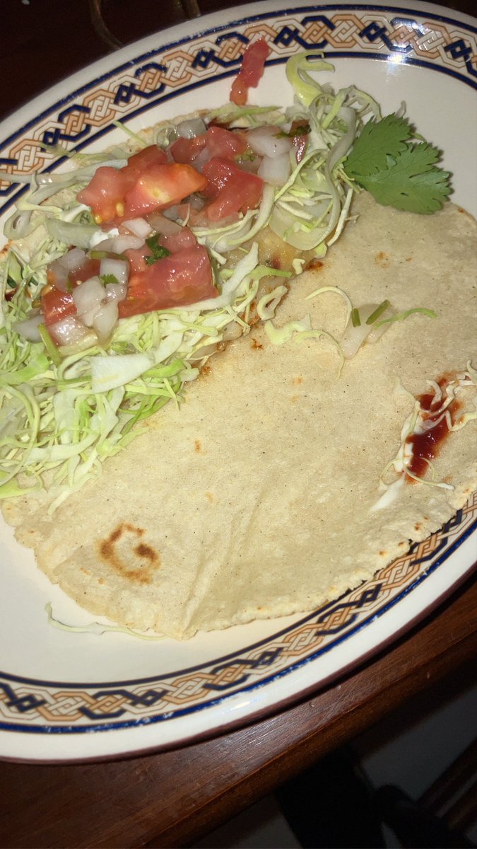 miyamiya566's tweet photo. 水素水を温めてトルティーヤ作ってた　焼きたては美味しい　#mexico https://t.co/Ii3jU4SyRt