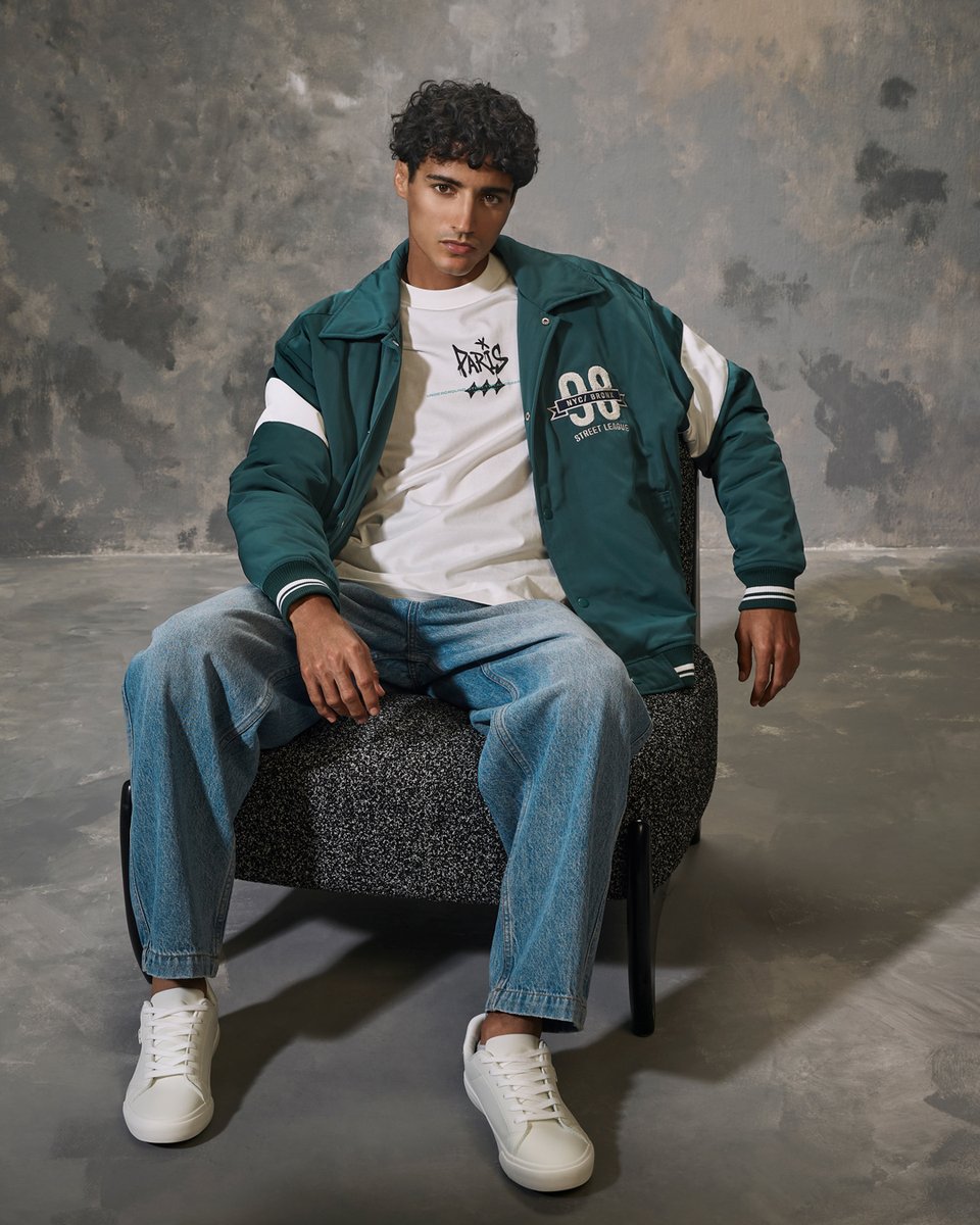 maxfashionMENA's tweet image. The kind of outfits you’d want to wear for travel, long lounges, and wherever the trip takes you next.
Relaxed fits, easy layers, and comfortable enough to live in.

#MaxFashion #MyMaxStyle # #NextGenStyle #TrendMode #EverydayCool #StyleUnlocked