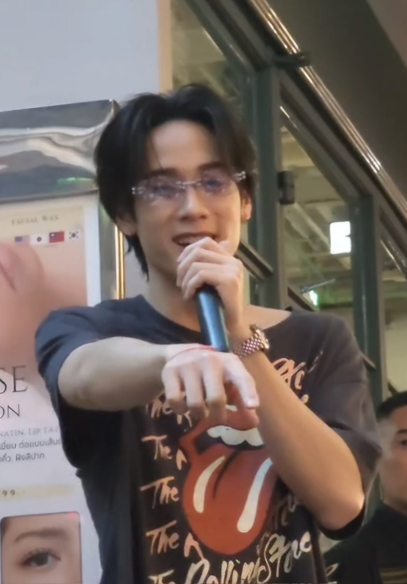 Jtapsumab's tweet image. แสนฟอลแล้วนะจาว่าตัวแสบบบ🎉
มีคนรักเยอะขึ้นมาก ๆ เลยนะ
และจะมีเยอะยิ่งขึ้นไปอีกแน่ ๆ ก็เรามันน่ารักซะขนาดนี้ ยินดีด้วยน้า
เป็นรอยยิ้มให้พวกเราไปนาน ๆ นะค้าบ 

100k We Say Love Java
#พี่จาว่าดาราแสนฟอล 
#javabh @javabh28 ♡☆