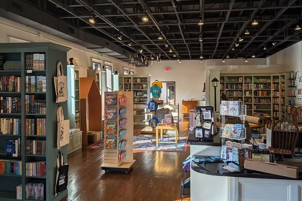 kristinethall's tweet photo. Yay for a new #TexasBookstore! "Whether you are browsing for a child’s 1st book or seeking your next #literaryescape, #WonderfulWordsBookshoppe has something special waiting for everyone."
https://t.co/qe3OzSGI8g
#BryanTX #indiebookstore #literarytexas #booksmakegreatgifts https://t.co/X90THL6fr7