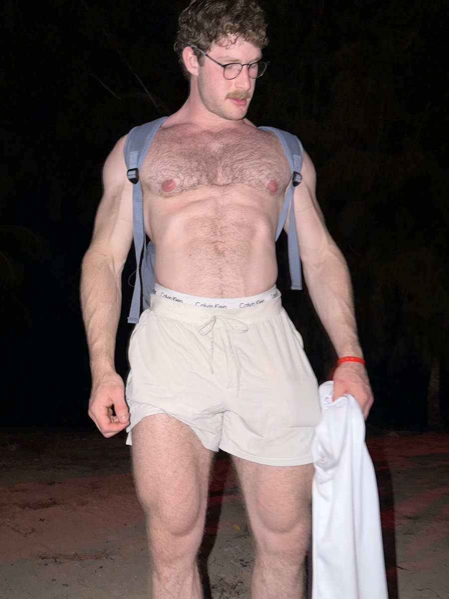 TerranovaSky's tweet image. Lamento la ausencia, pero, me fui de camping unos días. Ya volví para hacer amigos antes de navidad. 

#freerol #sexrol