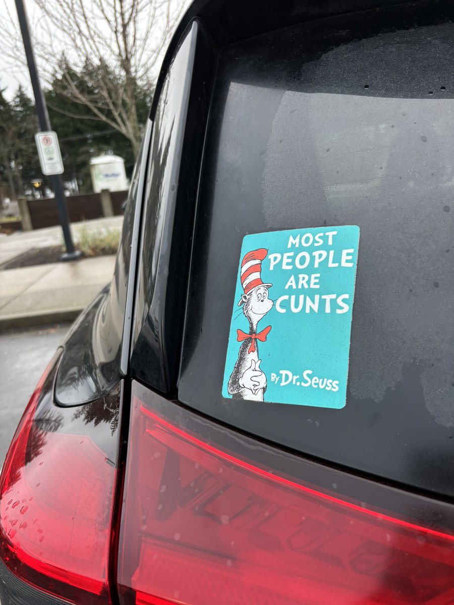 Savage16May's tweet image. I think I met my new best friend 😂✌️