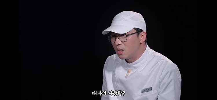 sing_architect's tweet image. 어떻게 하면  이 사람을 안좋아할수 있는건데..?