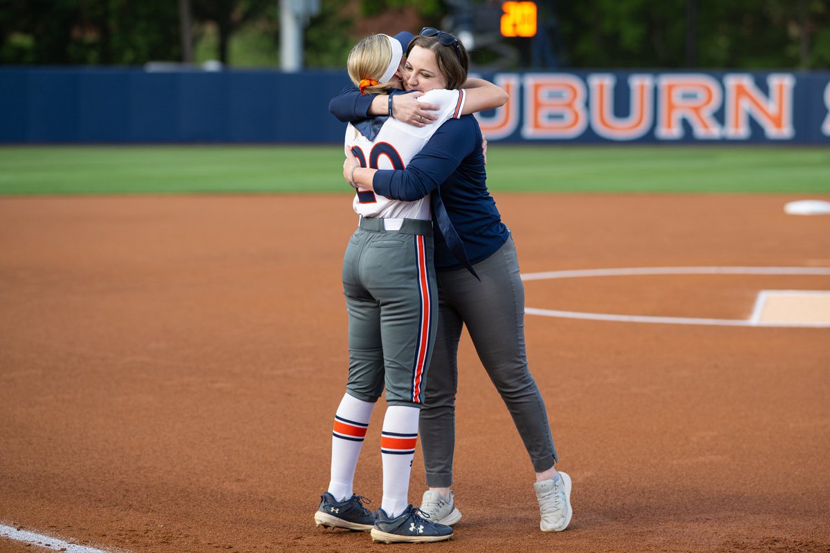 abbey smith tweet media