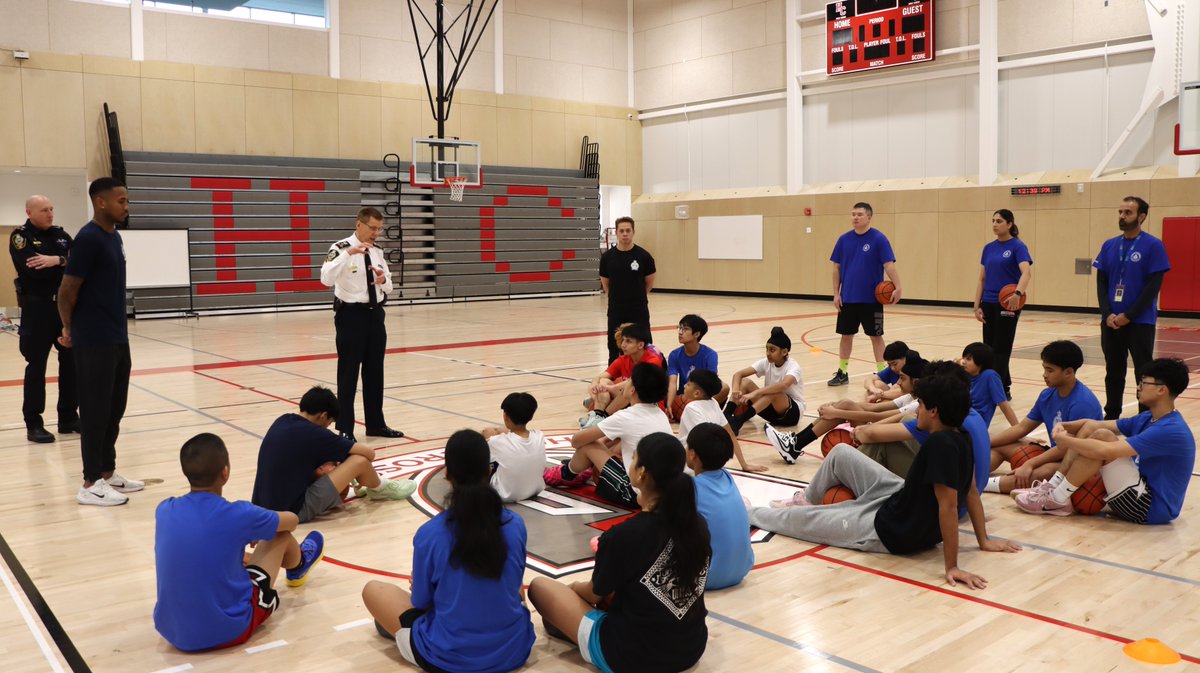 Today marks the last day of SPS's Youth Basketball Winter Camp! Chief Lipinski stopped by yesterday to share some inspiring words to the youth. It's been an amazing time of skill-building, teamwork and connections. Thank you to everyone who made this camp possible and we hope to