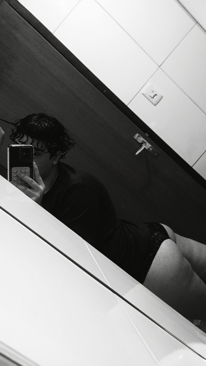 vxmelo's tweet photo. I love Black ❤️‍🔥 https://t.co/jW1qMX8Btm