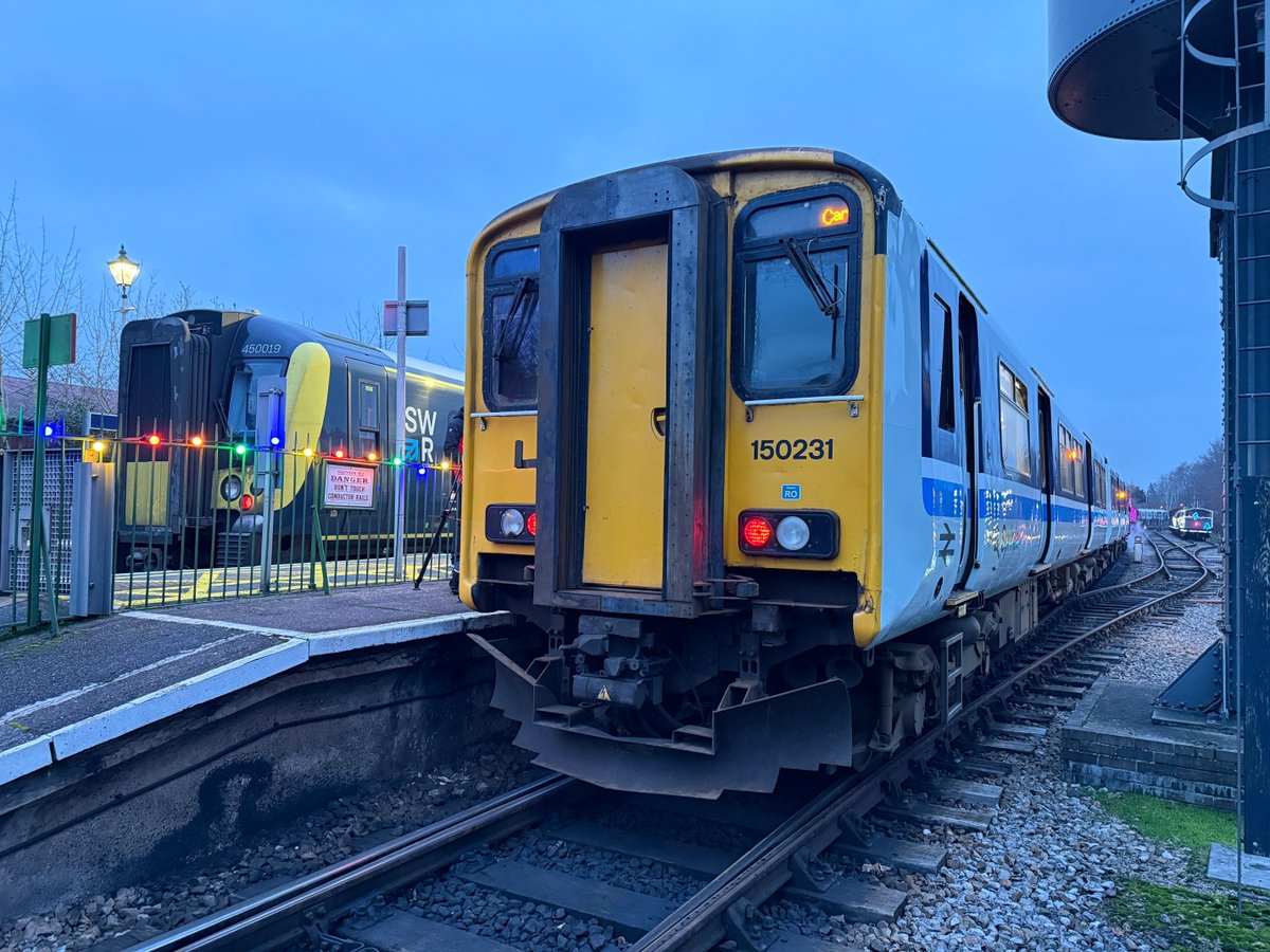 Watercress_Line's tweet photo. We are pleased to share that the Class 150 Sprinter Unit has arrived at The Watercress Line.

Thank you once again to Porterbrook for their generosity and to the Greatest Gathering
team for restoring it to its original livery.

📸 Jeremy De Souza

https://t.co/gsmB2VdkjK https://t.co/95F4Cr4Urh