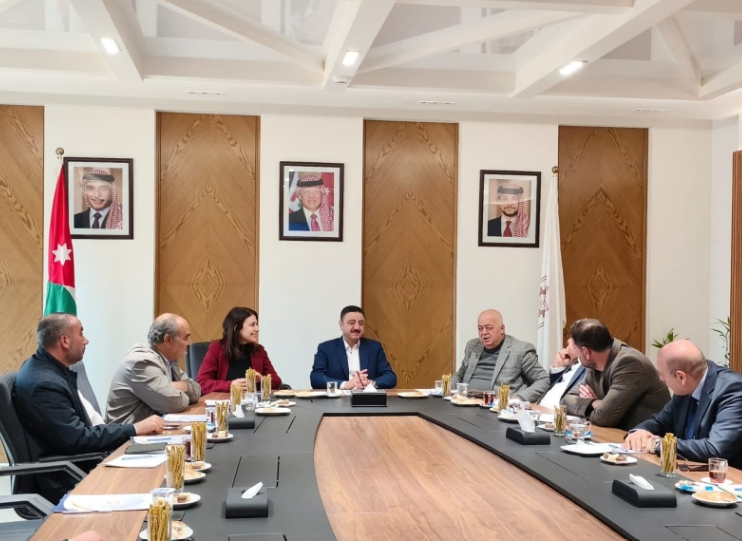 لقاء في إربد يبحث تعزيز التعاون لخدمة القطاع الصناعي 