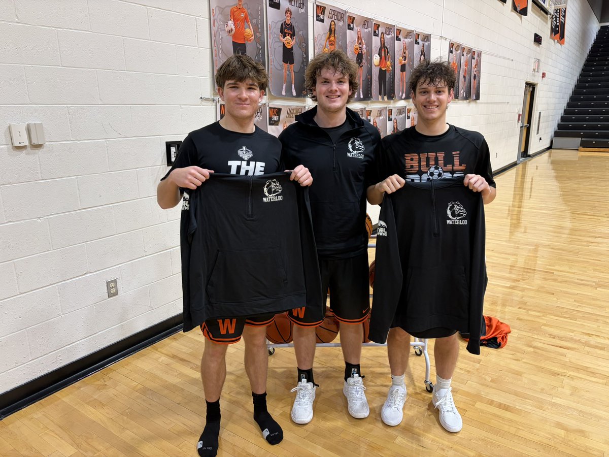 WaterlooHoops's tweet photo. Christmas came early for the boys! Thanks to 2007 grad, and one of the best to play at Waterloo, Mike Augustine, at Total Roofing for getting our guys and staff some new swag! Total Roofing is always supporting our kids and program!! #SetTheTone https://t.co/yDw90bUwXL