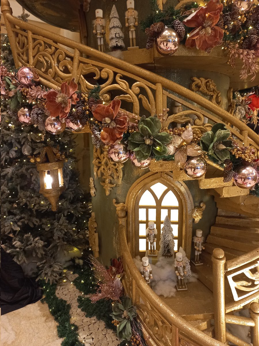 It's beginning to look a lot like Christmas!!!