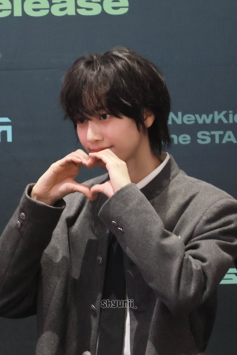 +100♡ 
너무 늦었지만… 데뷔 100일 축하해 항상 고마워<3

#박성현 #PARKSEONGHYEON #아이딧 #IDID