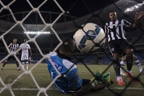 Intora6's tweet image. Hardest picture in football