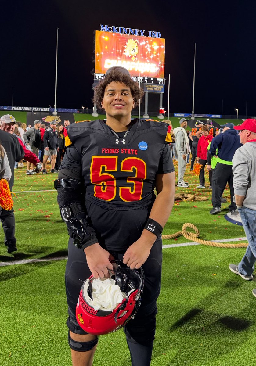 ryanross53_'s tweet image. Blessed to be a Back to Back National Champion. 💍💍 #NastyBoyz @CoachAnnese @Coach_Rock @CoachDrewBurton @FerrisFootball @ferrisathletics