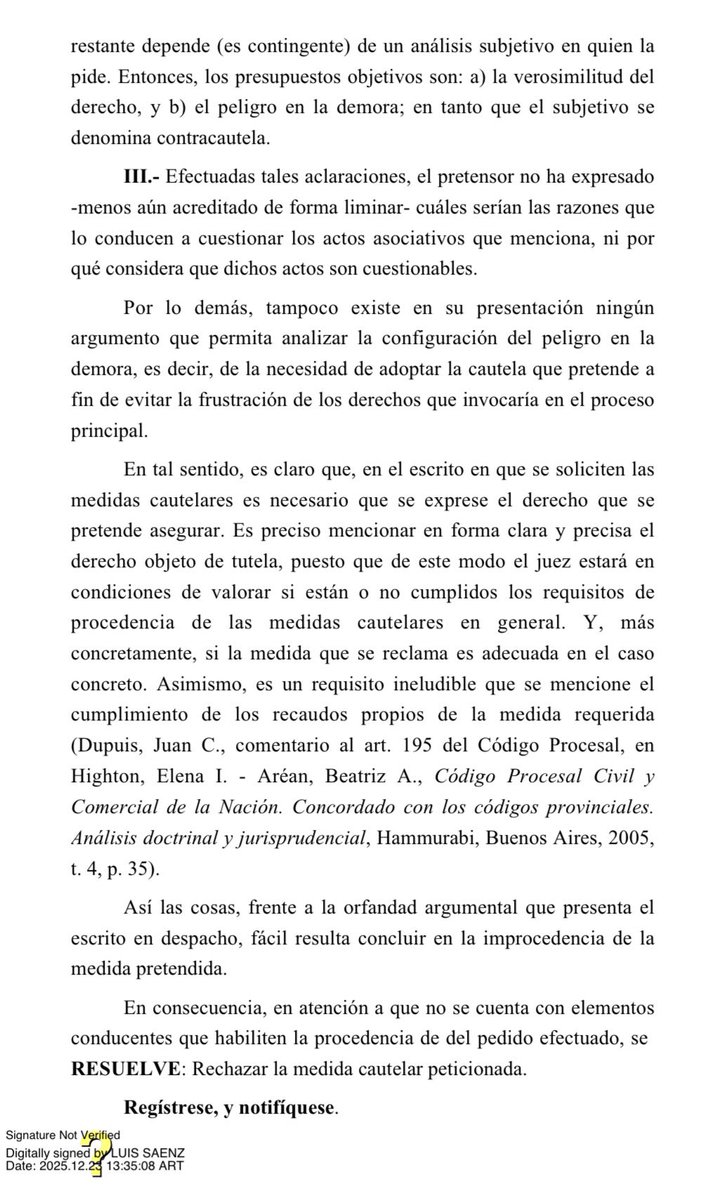 El Juzgado civil 51 rechazó la medida cautelar a M. Moretti. 
Luego de las presentaciones realizadas junto al Dr. <a href="/despinosagodoy/">Diego Espinosa Godoy</a> y como único ex dirigente parte del expediente, informamos a los socios e hinchas de San Lorenzo de Almagro. 
Las renuncias en reunión de CD quedaron