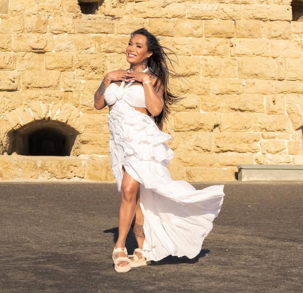 how i met her                     still with her