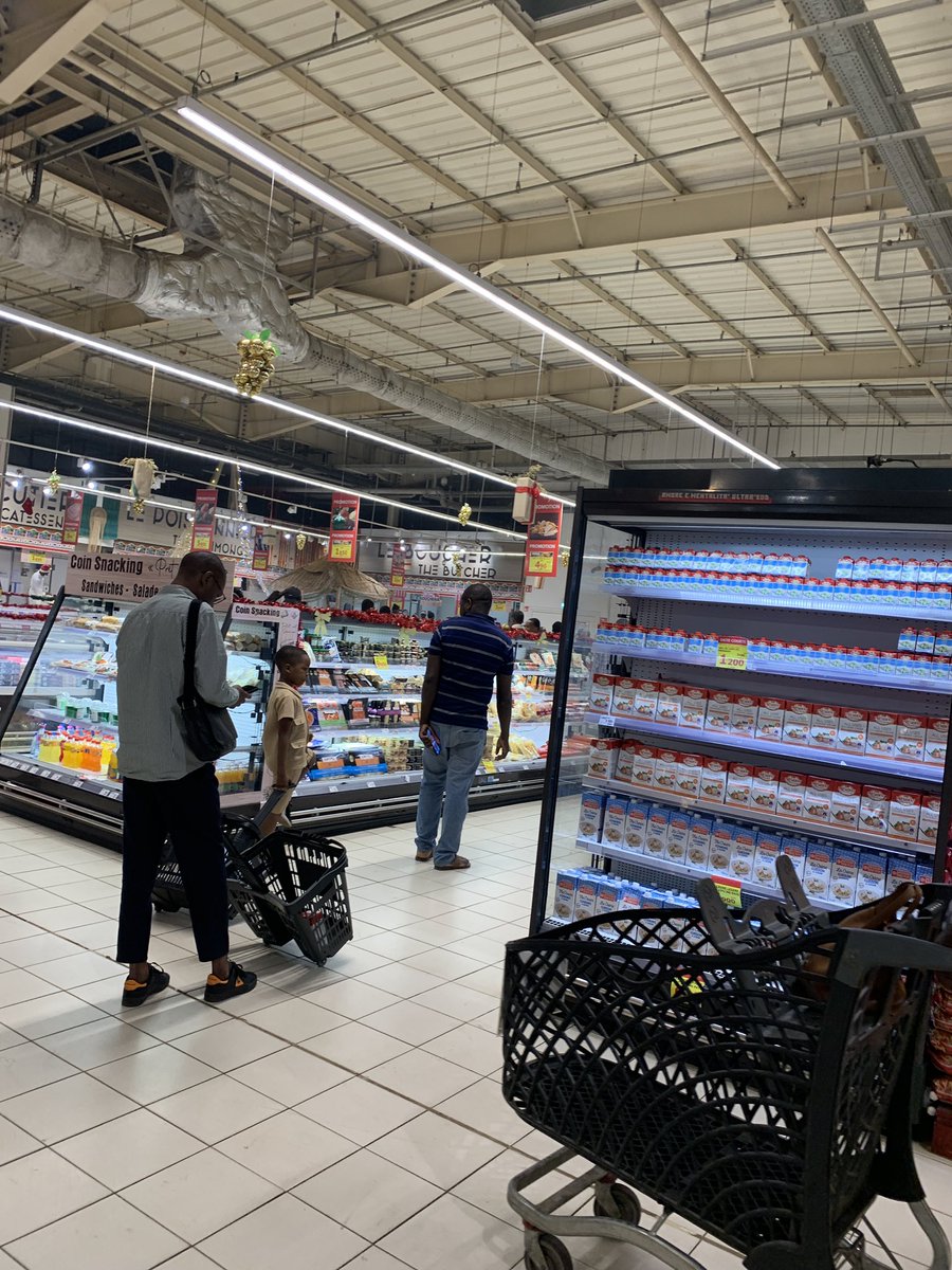 This little girl just walked up and and says “Salut Mme vous été Tres Belle”6-9yrs old little girl I was almost having a bad day