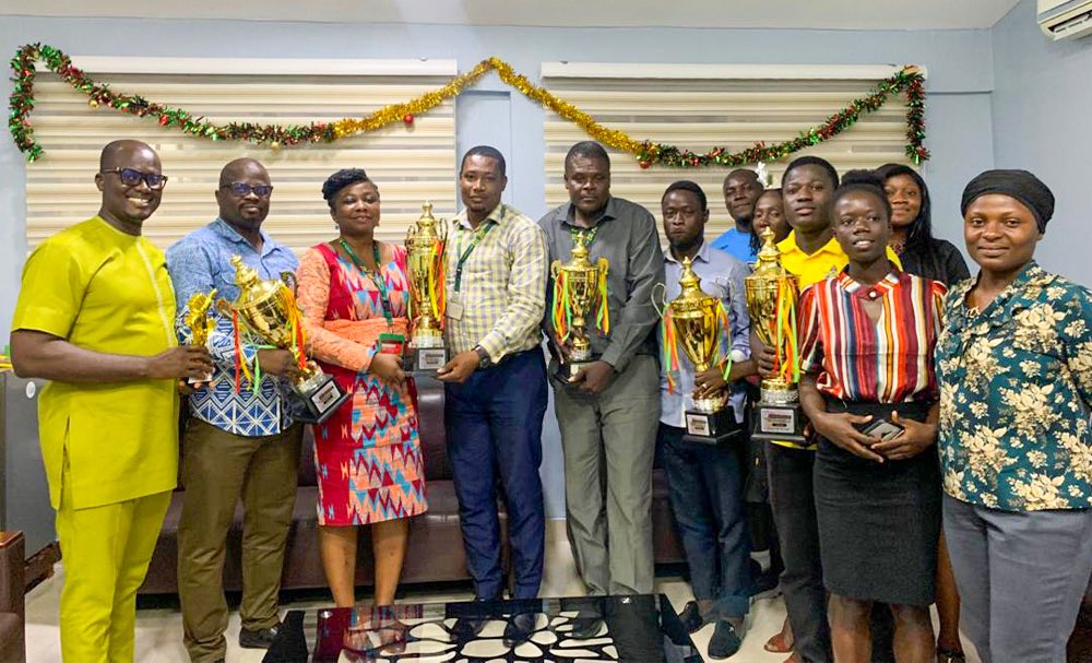 KNUST Sports Directorate presented trophies won at the 2nd Minor GUSA Games and Inter-University Cross Country to the Directorate of Student Affairs, highlighting victories across disciplines and reaffirming collaboration to sustain athletic excellence.

#KNUSTGazetteBulletin ||