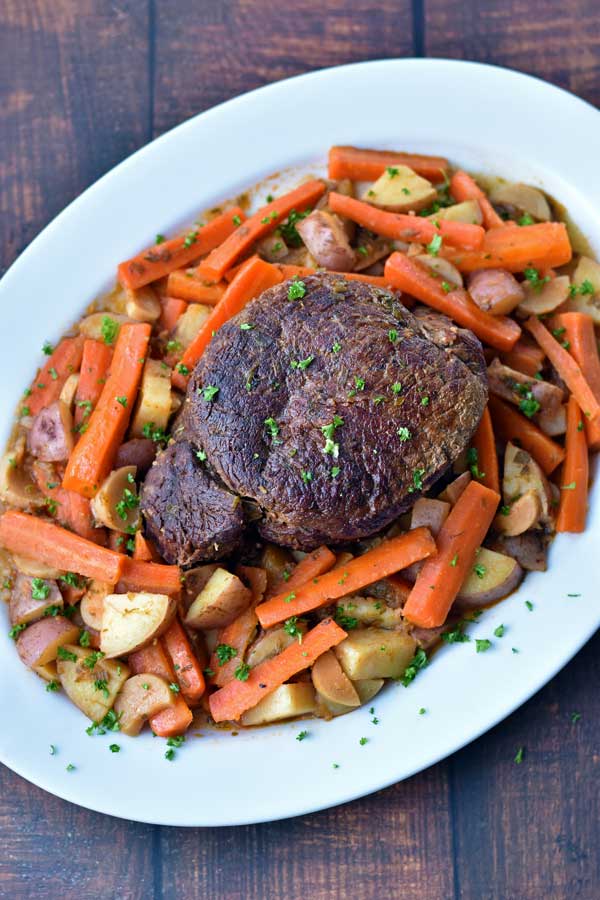 This Instant Pot pot roast is already Paleo approved, and you could easily cut the carbs back by skipping the potato altogether. goodnomshoney.com/instant-pot-be…