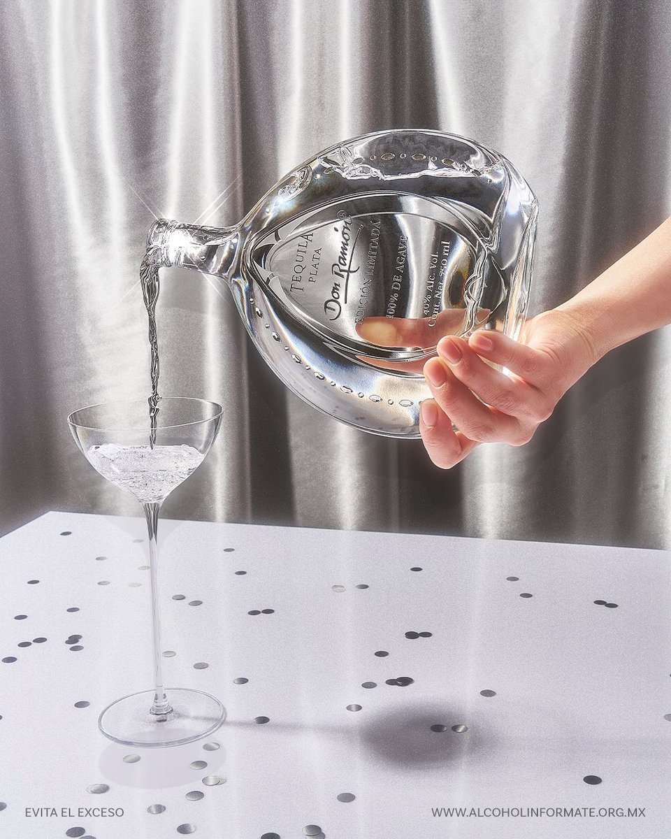 CasaDonRamonMX's tweet photo. Doce uvas, un deseo: que cada mes de 2026 merezca un brindis. Feliz Año Nuevo.​

​#tequiladonramon #laexcelenciadehacertequila #añonuevo #feliz2026 https://t.co/It0dHWjZVQ