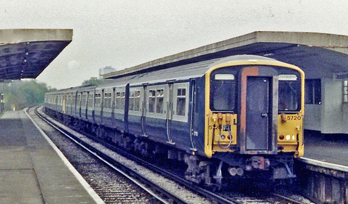 williampgwebb's tweet image. After operating for British Rail Network SouthEast South West Trains and South Western Railway its the end of the line for the Class 455s after 42 years of service 1983-2025 #Class455 #BritishRail #NetworkSouthEast #SouthWestTrains #SouthWesternRailway @SW_Help