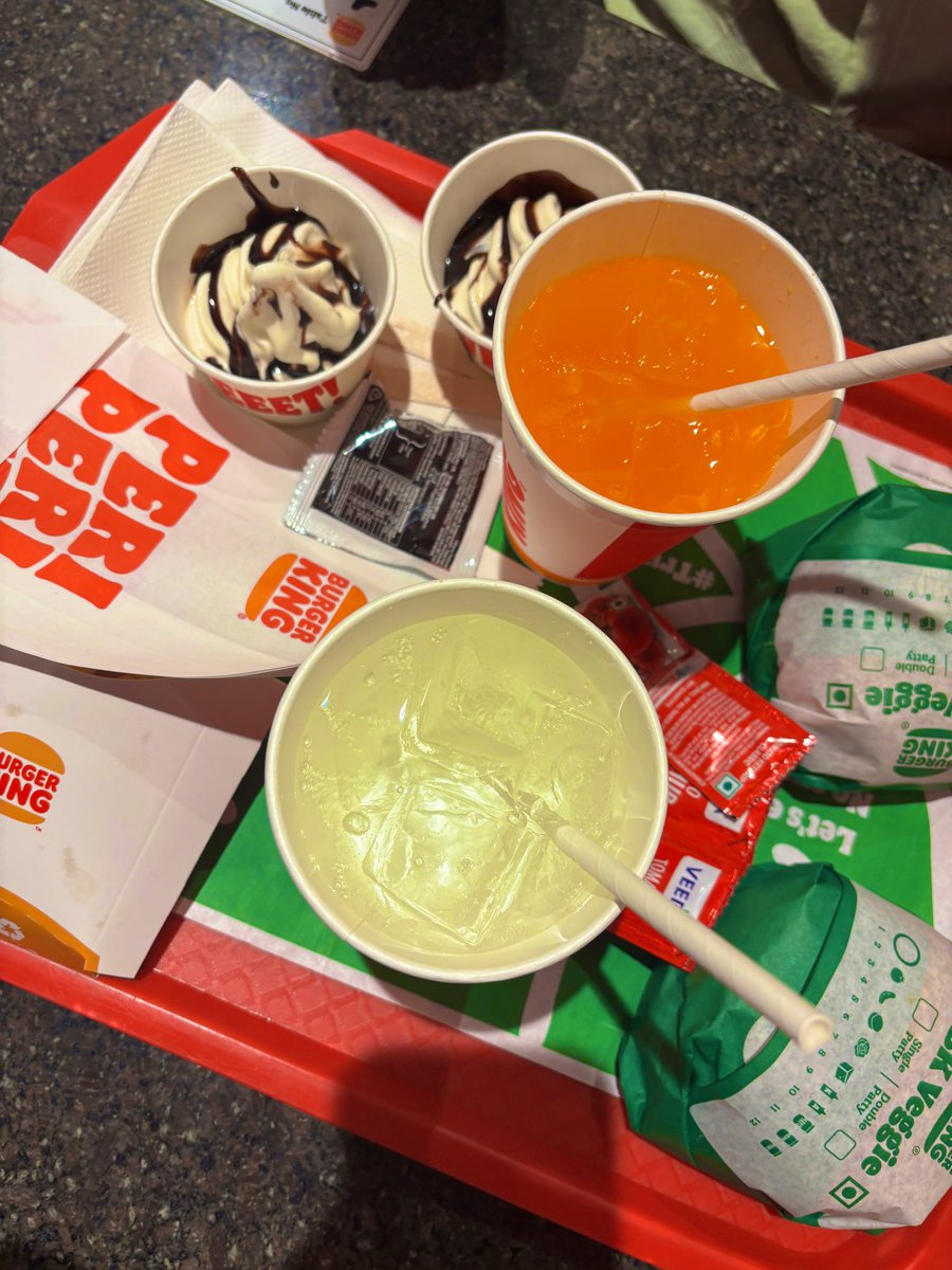 Shivanirft's tweet image. Good day with good food 🍔🥤😋