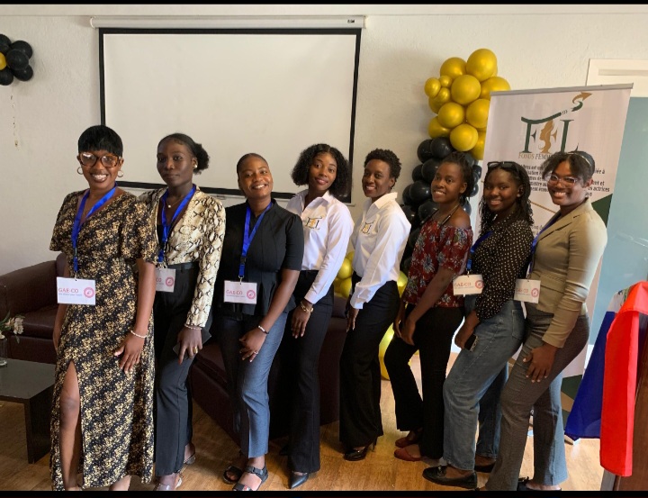 FemmesFonds's tweet photo. Honorer notre lancement officiel, c'est renforcer la vision d'une société plus équitable.

Merci pour votre présence et votre soutien.

#soutien #autonomisationféminine #leadership https://t.co/3WA0pLK1TC