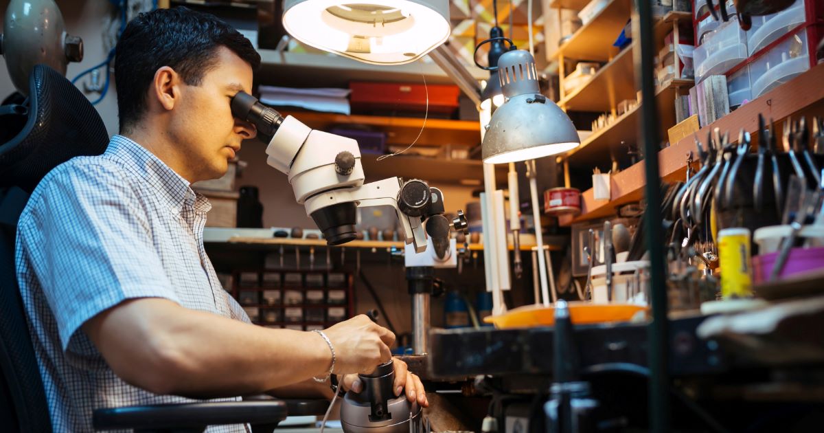 MarkEsslinger's tweet image. Job Opening for Bench #Jeweler (Scottsdale, AZ)
blog.esslinger.com/job-opening-fo…