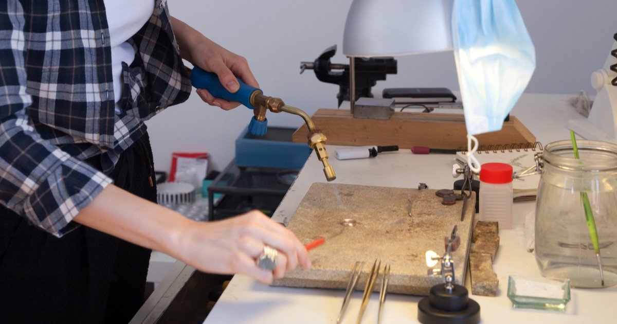 MarkEsslinger's tweet image. Job Opening for Bench #Jeweler (Mill Valley, CA)
blog.esslinger.com/vacancy-for-be…