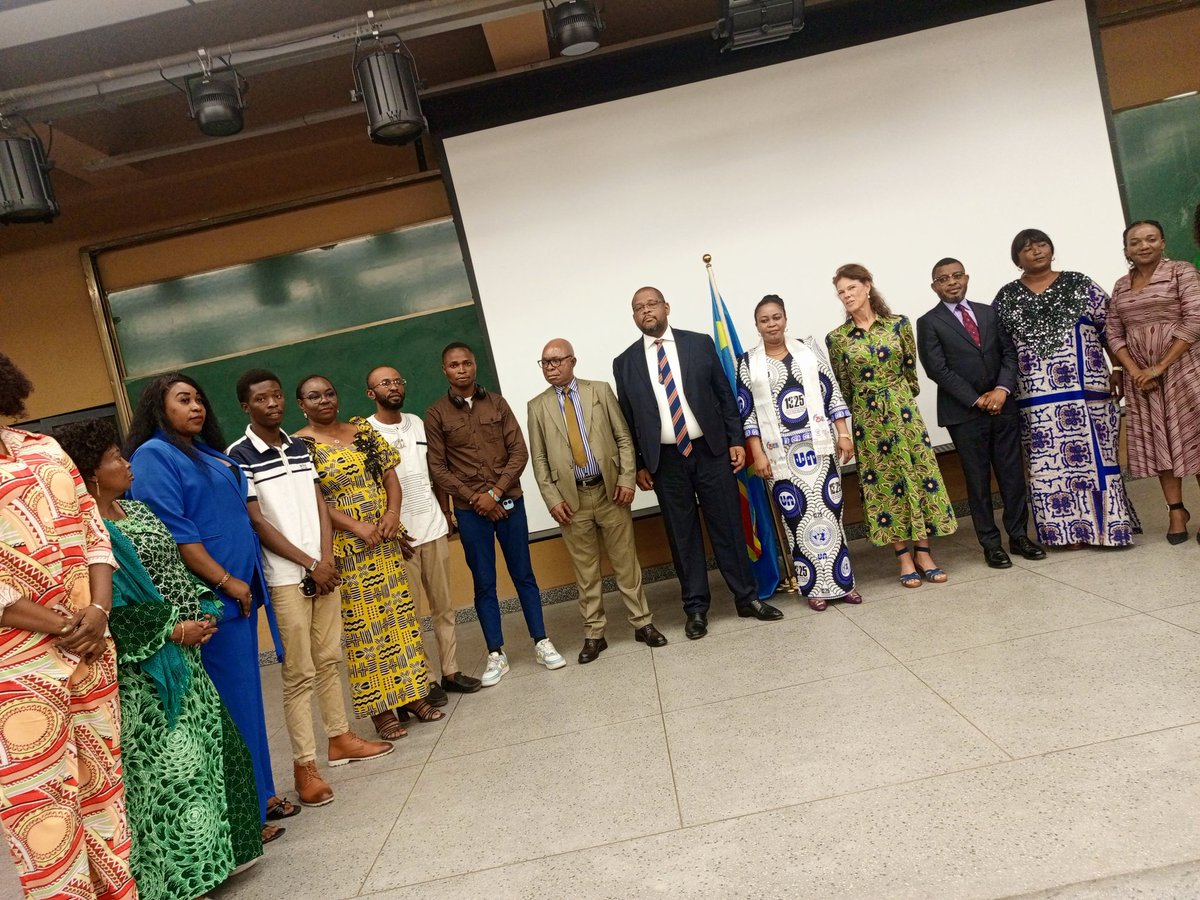 CarlosHyom29014's tweet photo. #RDC: 25eme anniversaire de résolution 1325 pour le conseil de sécurité des Nations-Unies sur les femmes, la paix et la sécurité, nous étions présent dans la salle pour attendre la voix de la province du sankuru..
#sankuru
#Gouvernorat
#AP https://t.co/d2RmQurroq