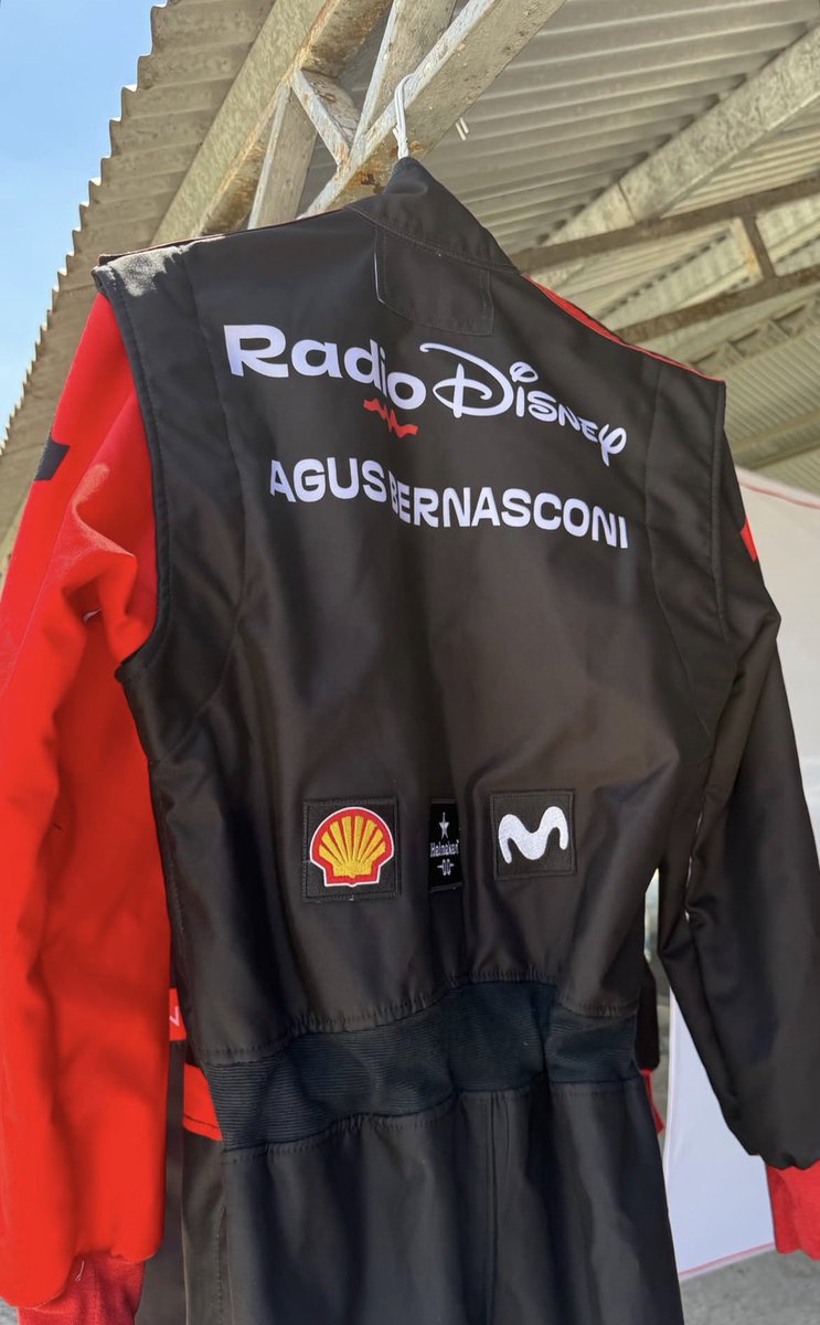 eclipsevalentee's tweet image. hoy nos llevamos otro primer lugar bernaspinto!! 💪🏻